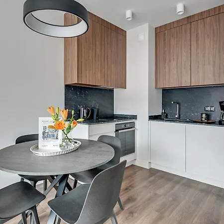 Scala 60ca Center & By Lion Apartment *
