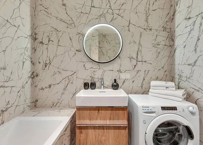 Апартаменты Scala Center & By Lion *