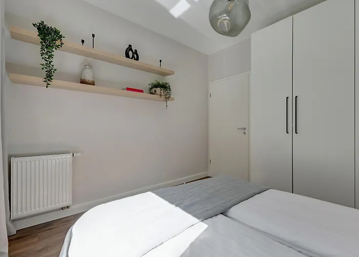 Scala Center & By Lion *