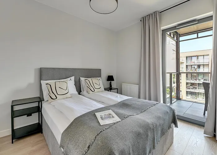 Scala Center & By Lion *