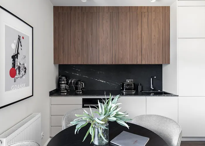 Scala Center & By Lion *